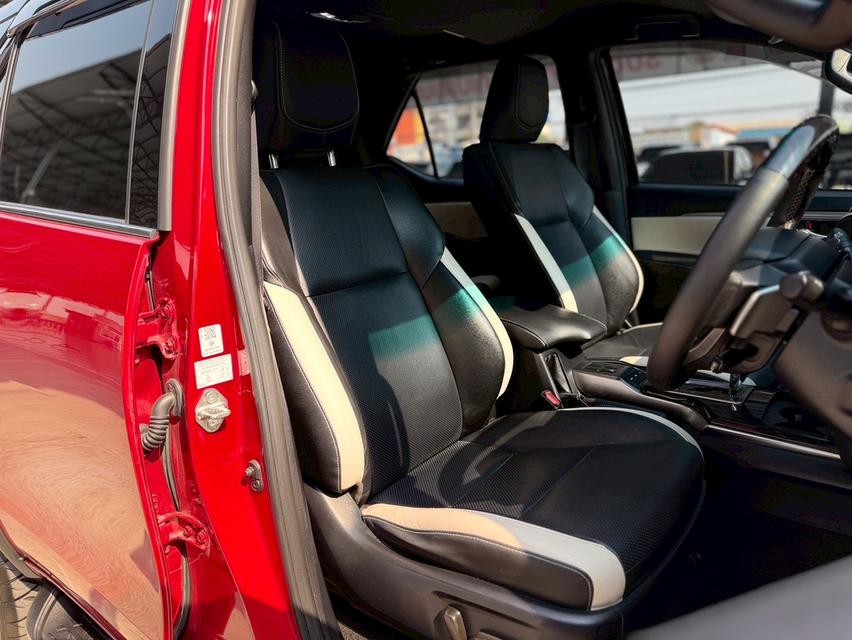 TOYOTA FORTUNER Legender 4WD ปี 2022 รูปที่ 11