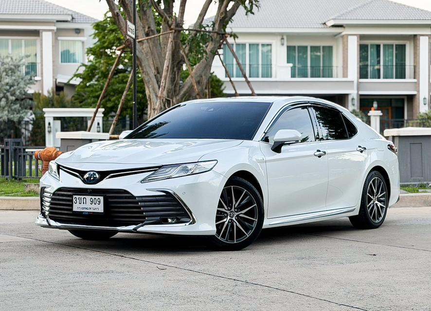 Toyota Camry 2.5 HEV Premium Luxury E-CVT ปี 2022 โฉมใหม่ MNC เจ้าของเดียว วารันตีเหลือยาว
