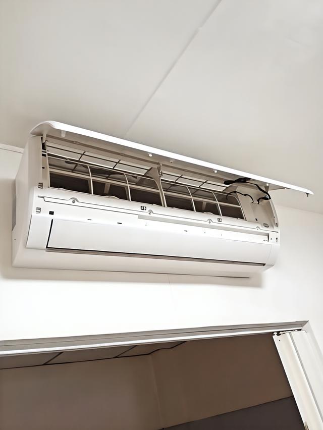 แอร์18000บีทียูใช้งานปกติ 092-373-9600☎️