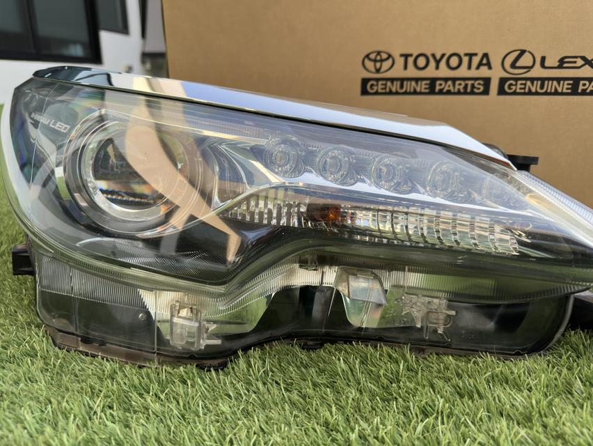 โคมไฟหน้า toyota fortuner 2016 trd sportivo