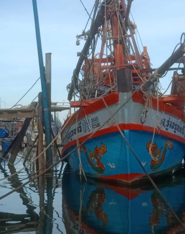 ขาย เรือประมงพื้นบ้านปั่นหมึกยาว 3