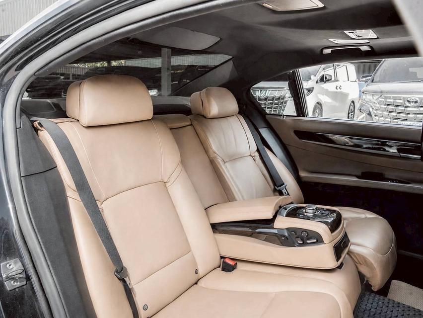 รหัสรถ 67GG5453 Bmw 730Ld Lci Look (F02) รูปที่ 14