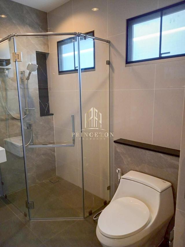 The Palm Bangna–Wongwaen Prime Bangna location with convenient access to expressways and full amenities 17