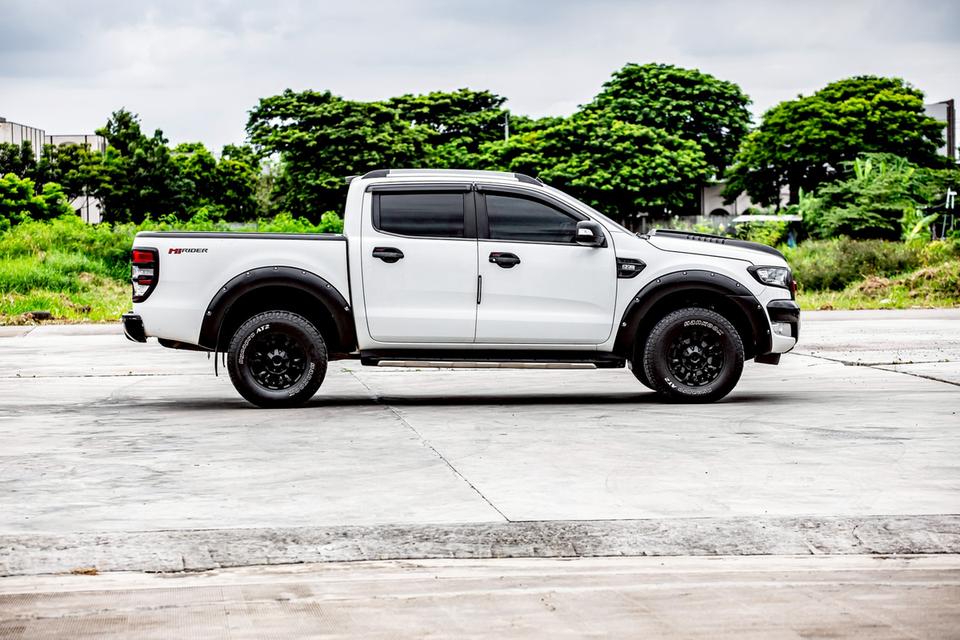 Ford Ranger 2.2 XLT Hi-Lander Double Cab ปี 2019 สีขาว มือเดียวป้ายแดง 5