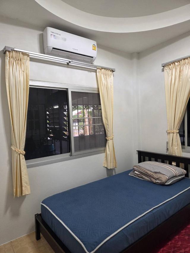 บ้านเดียวสามห้องนอนสองห้องน้ำ 5