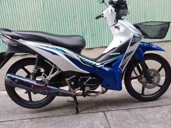 Honda wave ขาวน้ำเงิน 3