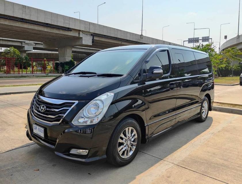 Hyundai H1 2.5 DELUXE ปี 2014 รถบ้านใช้น้อย ดูแลดี 1