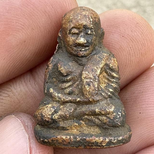 หลวงพ่อเงิน วัดบางคลาน พิมพ์นิยม