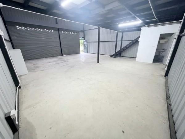 ให้เช่าโกดังพร้อมออฟฟิศ สไตล์โมเดิร์นสุขุมวิท 81 | ใกล้ BTS อ่อนนุช 9