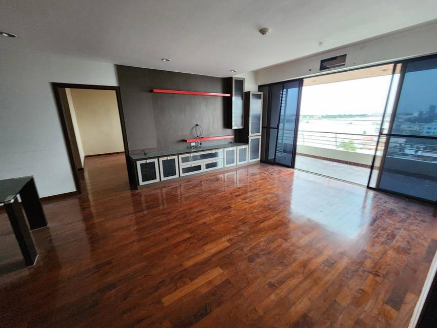 คอนโดห้องใหญ่ วิวแม่น้ำเจ้าพระยา! ขาย Riverine Place Condominium (141.43 ตร.ม.) เพียง 8.74 ล้านบาท 18