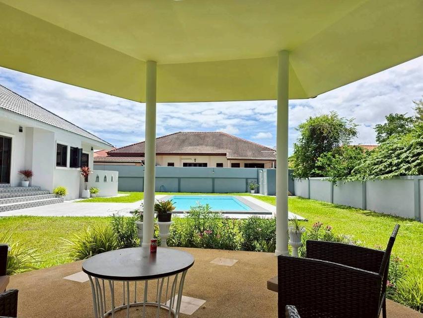 บ้านพักตากอากาศสุดหรู ใกล้ทะเลบางเสร่ พื้นที่กว้าง น่าอยู่มาก 16