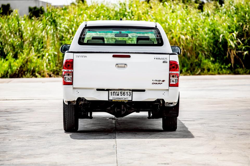 Toyota Vigo Champ Double Cab 2.7 E 4ประตู  ปี 2013 สีขาว 8