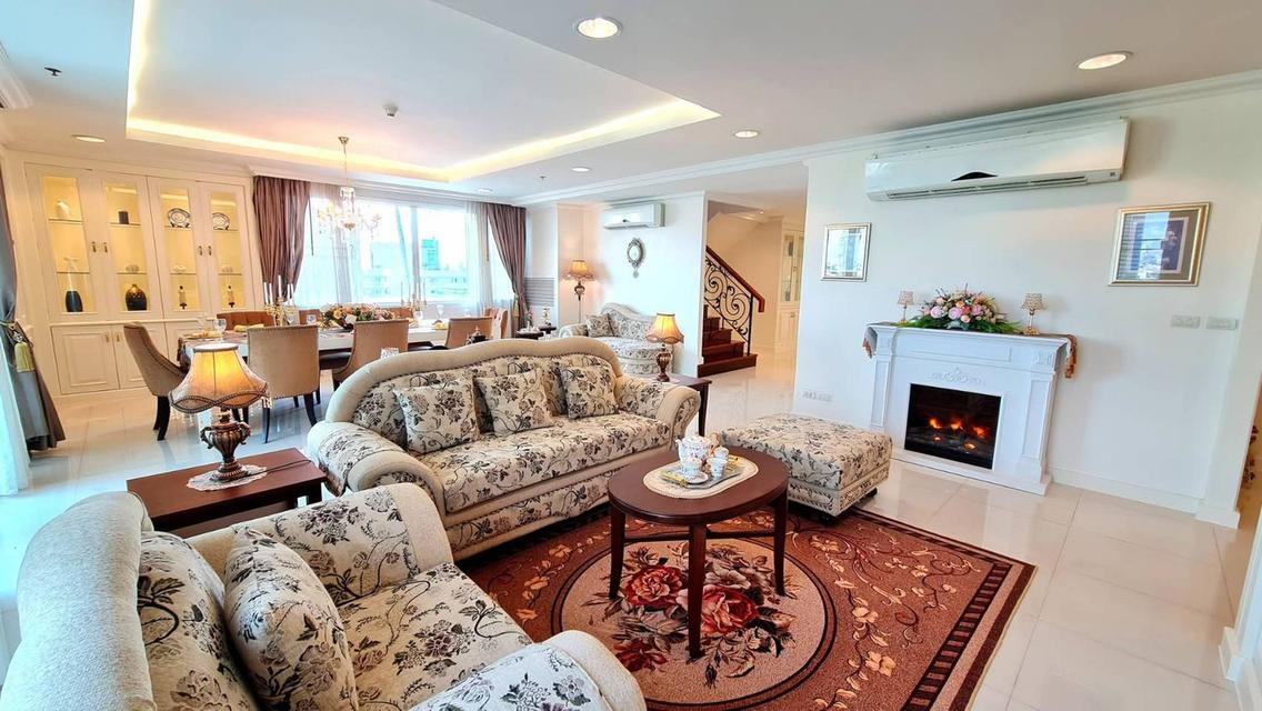 Penthouse duplex for rent, 22nd-23rd floor, Piyathip Place, Sukhumvit 39. Excellent location, convenient transportation, near ASB International School 2
