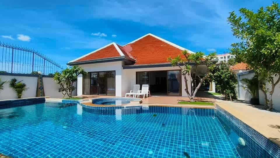 For rent pool villa Jomtien beach 70,000/month 3