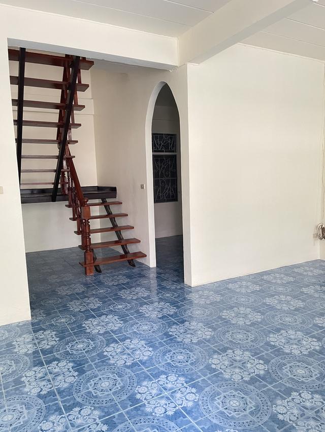 ขายด่วนมาก ทาวเฮ้าส์ 3 นอน 2 น้ำ 26.5 ตรว. หลังริม เจ้าของขายเอง รีโนเวทเรียบร้อยพร้อมเข้าอยู่ 5