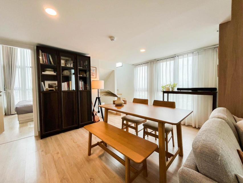 ขายพร้อมผู้เช่า คอนโด ห้องหายาก !! Duplex 2 นอน ห้องมุม Knightsbridge ติวานนท์ ติดรถไฟฟ้ากระทรวงสาธารณสุข 66.7 ตรม. ชั้น 5