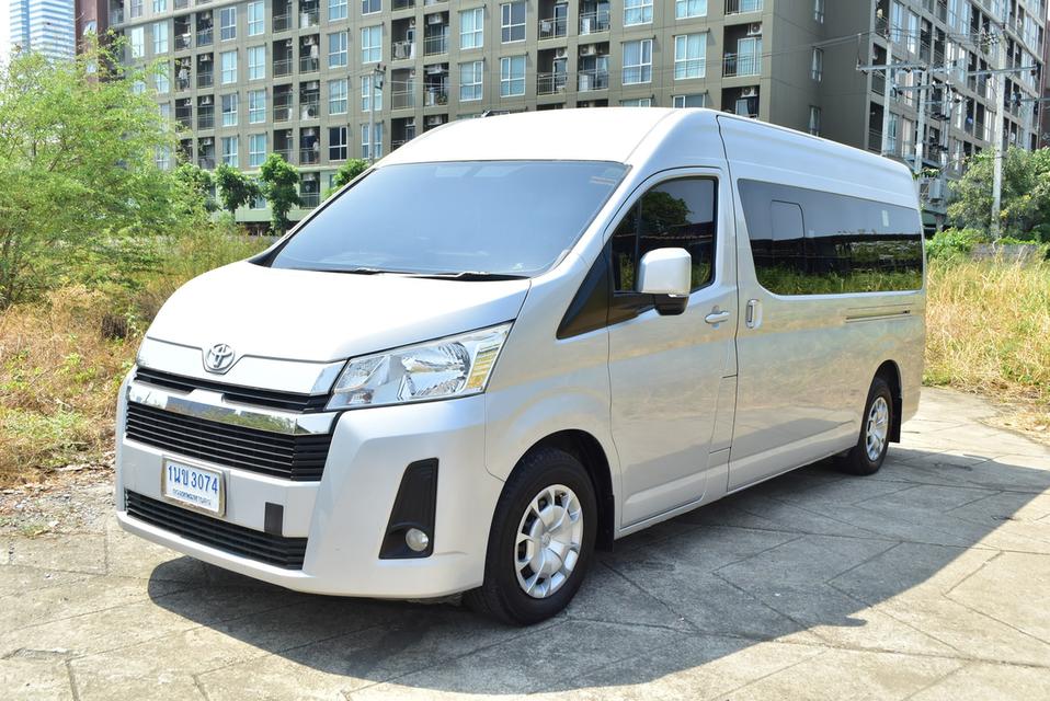 TOYOTA COMMUTER 2.8 DIESEL 2020