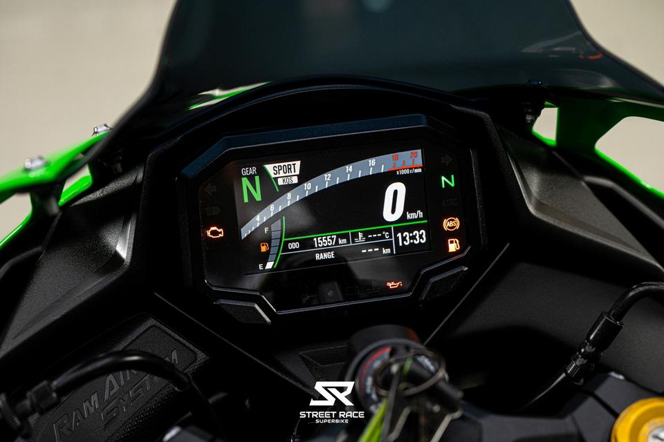 KAWASAKI ZX25R 2023 จอสี TFT ไมล์ 15,xxx km. รูปย่อยที่ 2