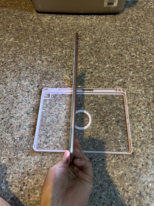 ขายiPadPro10.5สีRose Gold64กิ๊กสภาพสวยๆจอไม่มีไบร้ไม่มีเหลืองไม่มีจุดหายาหสภาพนี้ 6