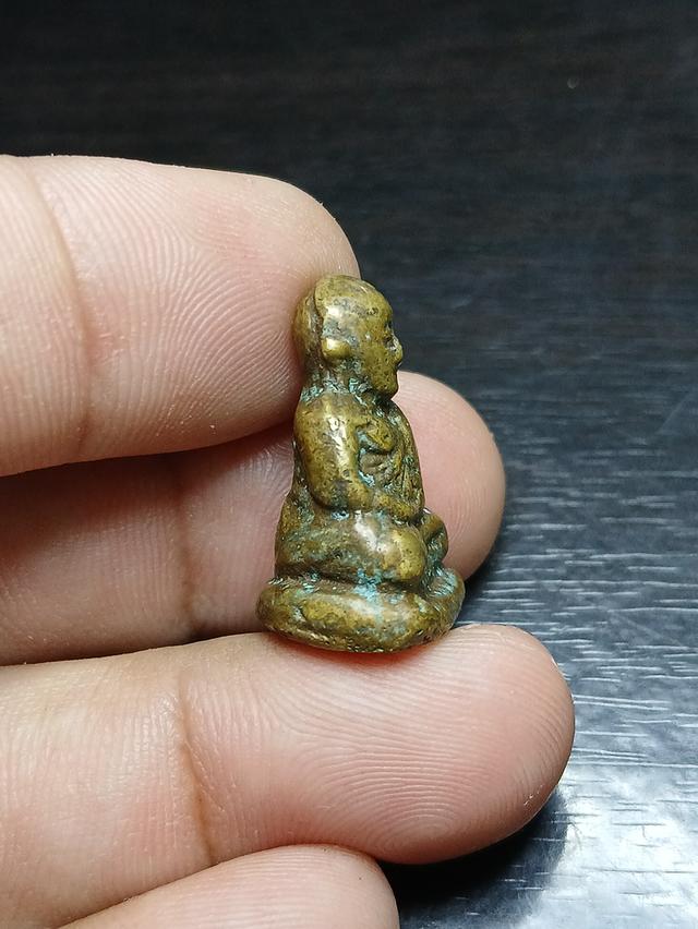 หลวงพ่อเงิน วัดบางคลาน 4