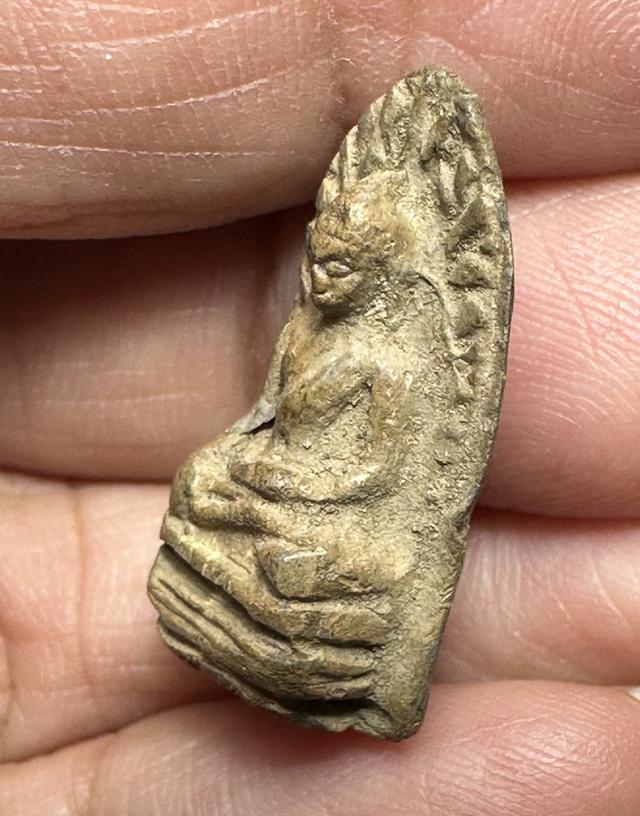 พระรอดลาำพูน องค์ละ1 000