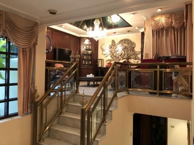 ให้เช่าบ้านเดี่ยว 2 ชั้น 208 ตร.ว. ย่านสาทร สวนพลูซอย 6 ใกล้ BTS ช่องนนทรี 4