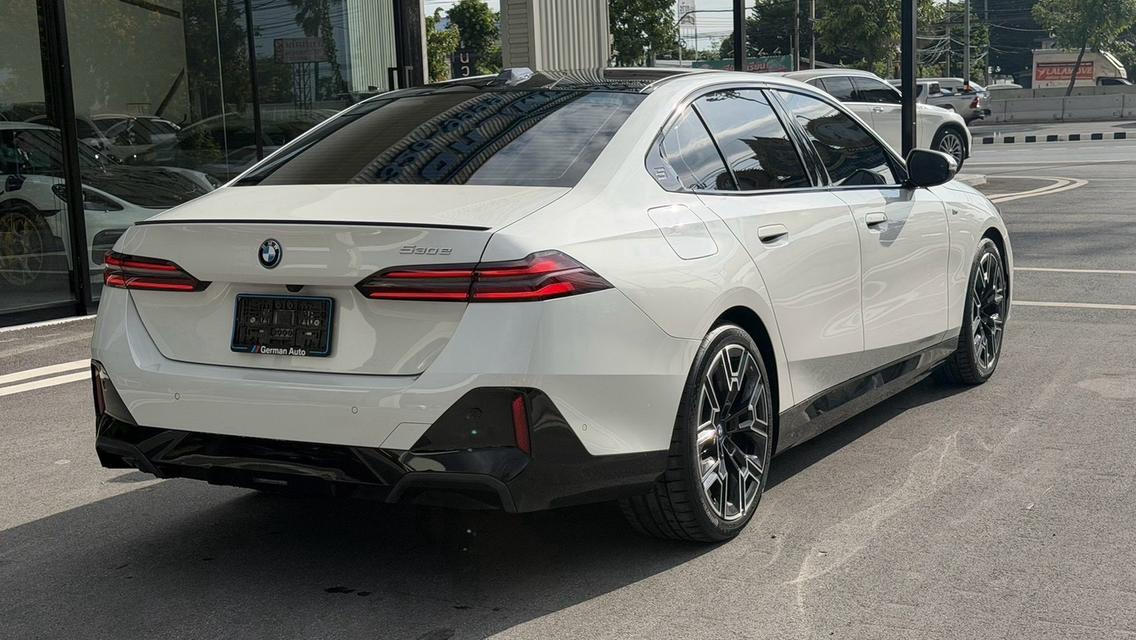 (แจ้งรหัสรถ KPV53) 2024 BMW 530e M SPORT PRO G60 รูปที่ 14