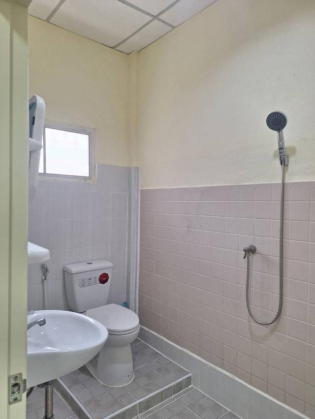 ขายทาวเฮ้าส์  ม.ฉัตรแก้ว  ซ.7  แฮปปี้แลนด์ บางกะปิ  ราคา พิเศษ 2.39 ลบ. 9