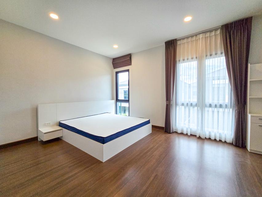 ให้เช่า บ้านเดี่ยว 𝐓𝐡𝐞 𝐂𝐢𝐭𝐲 𝐁𝐚𝐧𝐠𝐧𝐚 ใกล้ Mega Bangna หันหน้าทิศเหนือ 4ห้องนอน 1ห้องแม่บ้าน ตกแต่งสวย พร้อมเข้าอยู่ 13