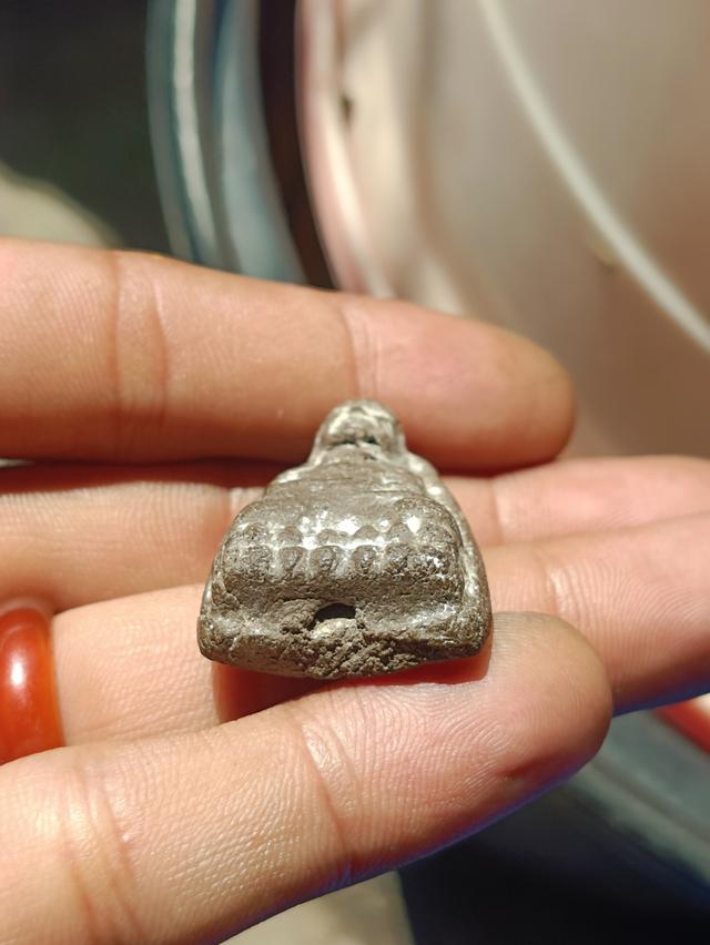 หลวงปู่ทวด เนื้อว่าน 2497(พิมพ์กรรมการ) รูปที่ 4