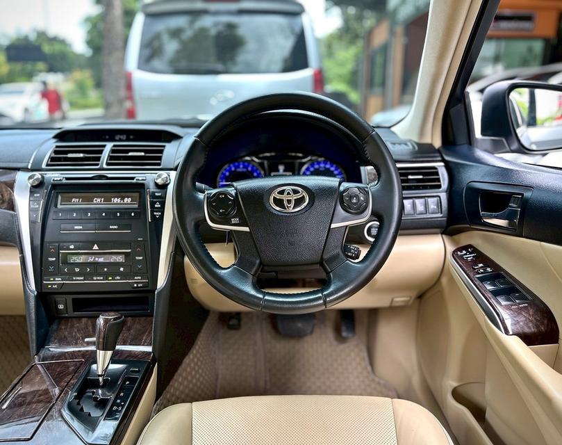 ขาย Toyota Camry 2.0G ปี16 11