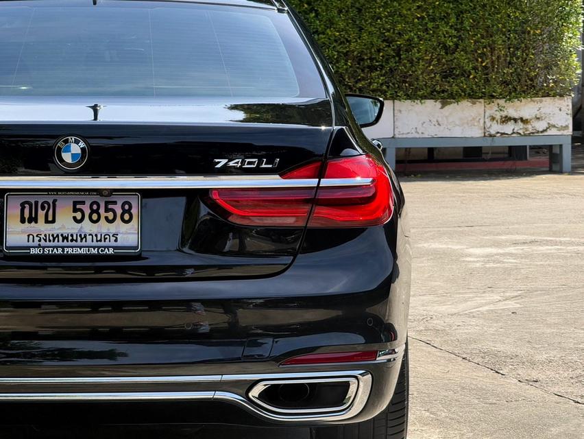 2017 BMW SERIES7 740LI G12 รถมือเดียวออกป้ายแดง รถวิ่งน้อย เข้าศูนย์ทุกระยะ ไม่เคยมีอุบัติเหตุครับ 8