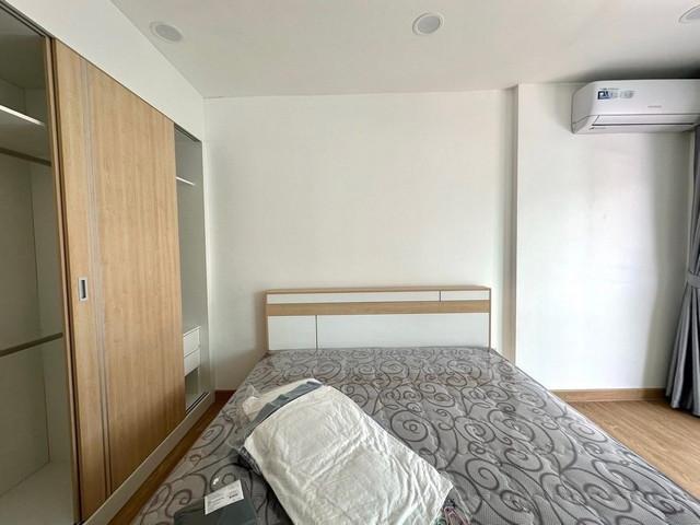 ทาวน์โฮมหมู่บ้านอยู่เจริญ รัชดาภิเษก ห้วยขวาง 5 ห้องนอน 2 ห้องน้ำ บ้านใหม่ ครื่องใช้ไฟฟ้าครบ พร้อมเข้าอยู่ 6