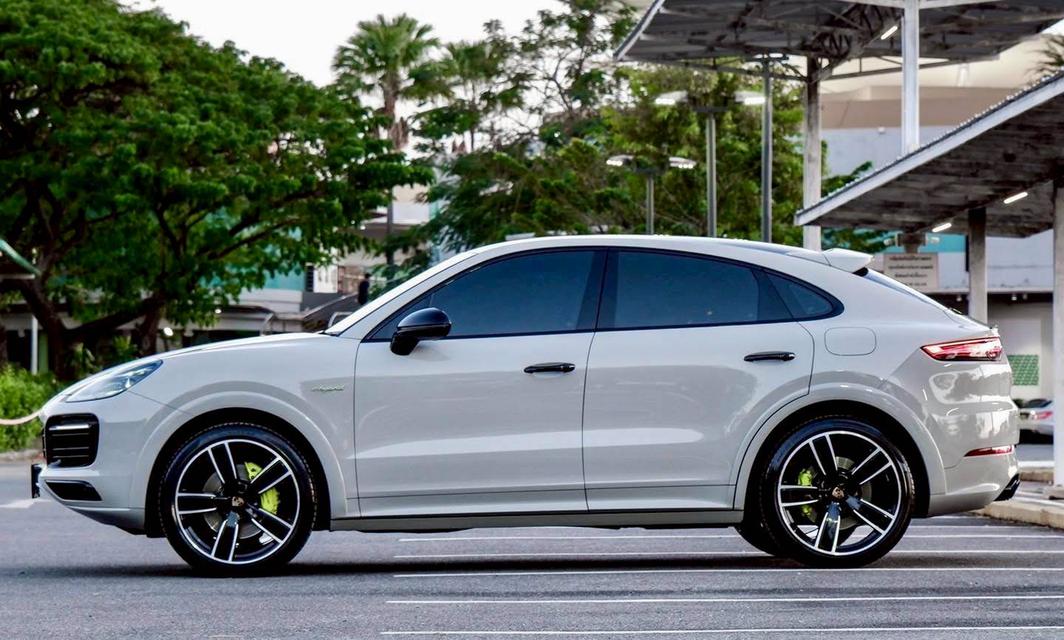 Cayenne E-Hybrid Coupe Sport Package
