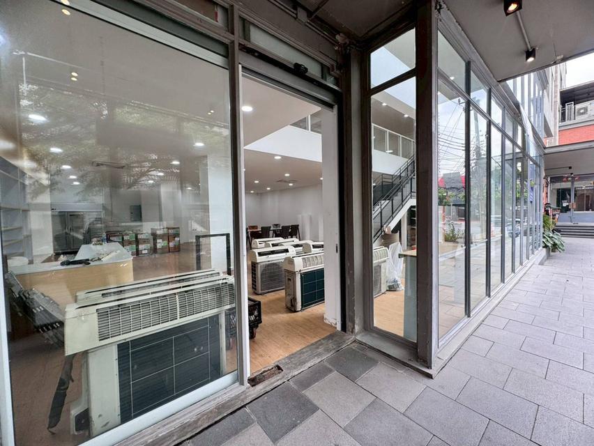 ให้เช่าพื้นที่ ชั้น 1 และชั้นลอย ทำเลเอกมัย ใกล้ BTS เอกมัย (N.1222) 10