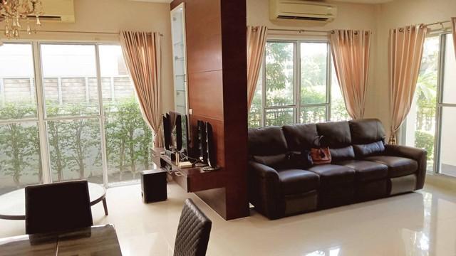 บ้าน บางกอกบูเลอวาร์ด เทพารักษ์ – วงแหวน 4 Bedroom 4 Bathroom 60 ตาราง.วา 0 NGAN 0 RAI 9400000 THB ใกล้กับ เมกะ บางนา น่ 3