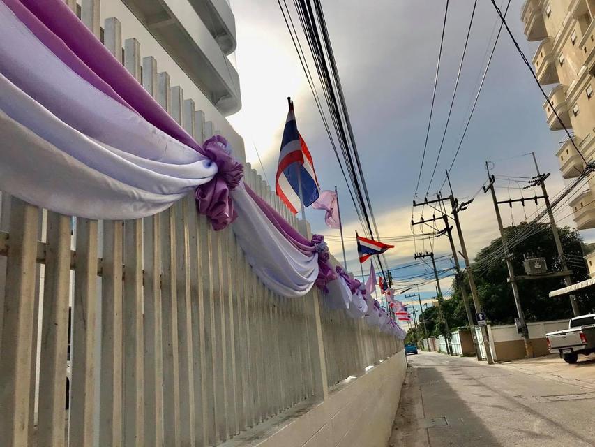 บริการรับจับจีบผ้า โยงผ้า เย็บสเกิร์ต ในงานพิธีต่างๆ