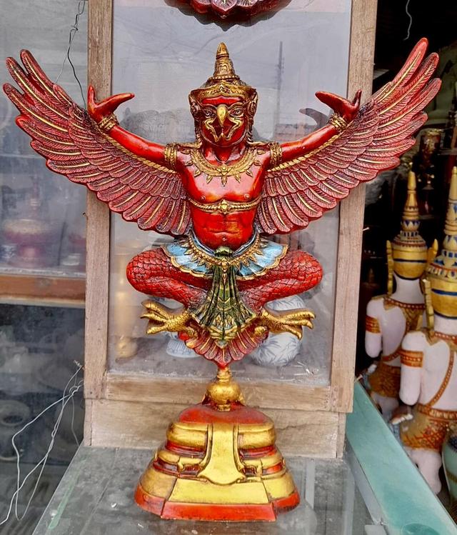 พญาครุฑ องค์ลอย ครุฑตั้งโต๊ะบูชา องค์ใหญ่ ขนาด50ซม