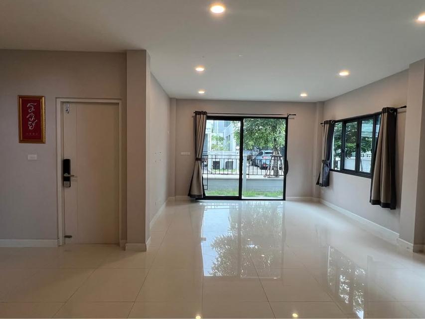 บ้านเดี่ยวเช่า 4 ห้องนอน โครงการ Centro ดอนเมือง แจ้งวัฒนะ 4