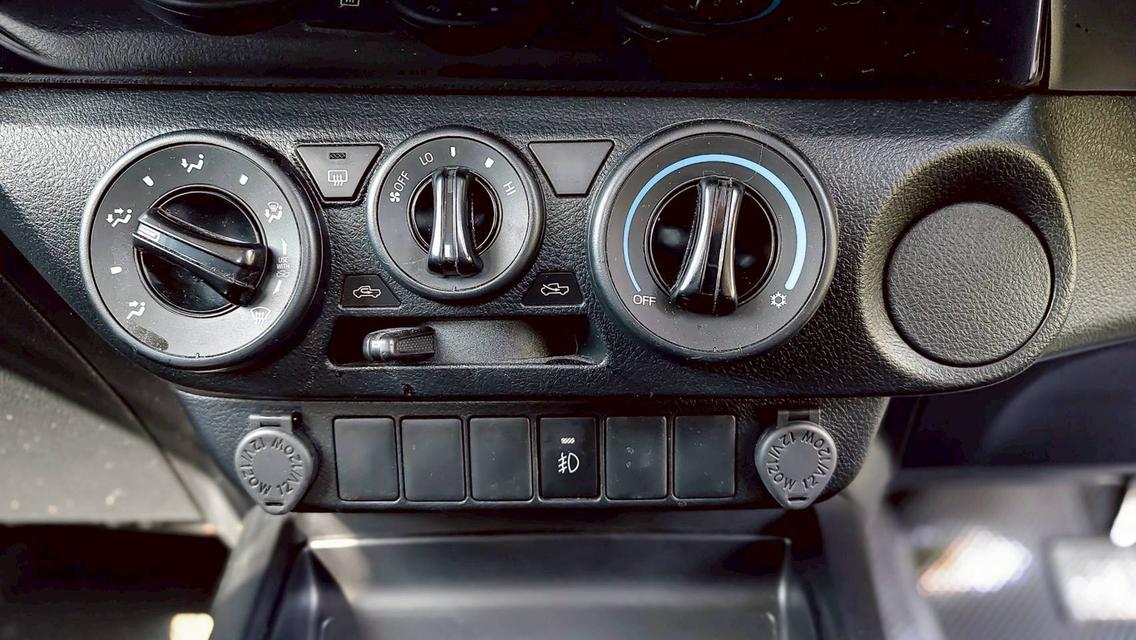 Toyota Revo 2.4Entry Z ปี22 11