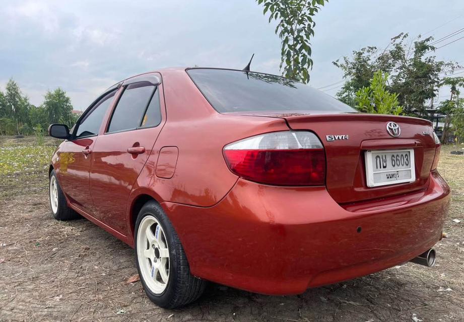 Toyota Vios ปี 2004 สีแดง 2