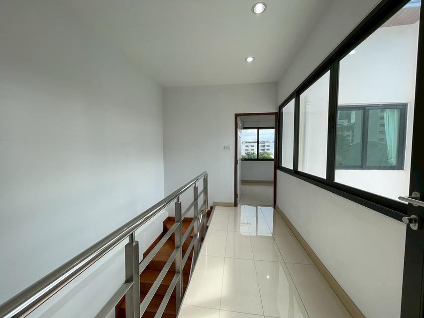 ขาย ทาวน์ โฮม 3ชั้น ลาดพร้าว 18 แยก 4 พื้นที่ 33ตารางวา  2