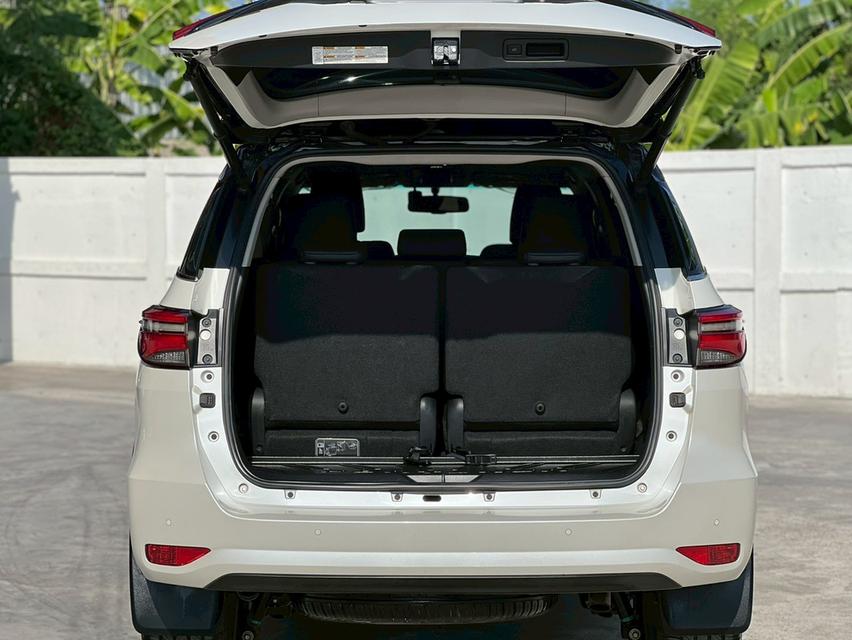 ปี 2022 TOYOTA FORTUNER, 2.4 COMMANDER รูปที่ 17