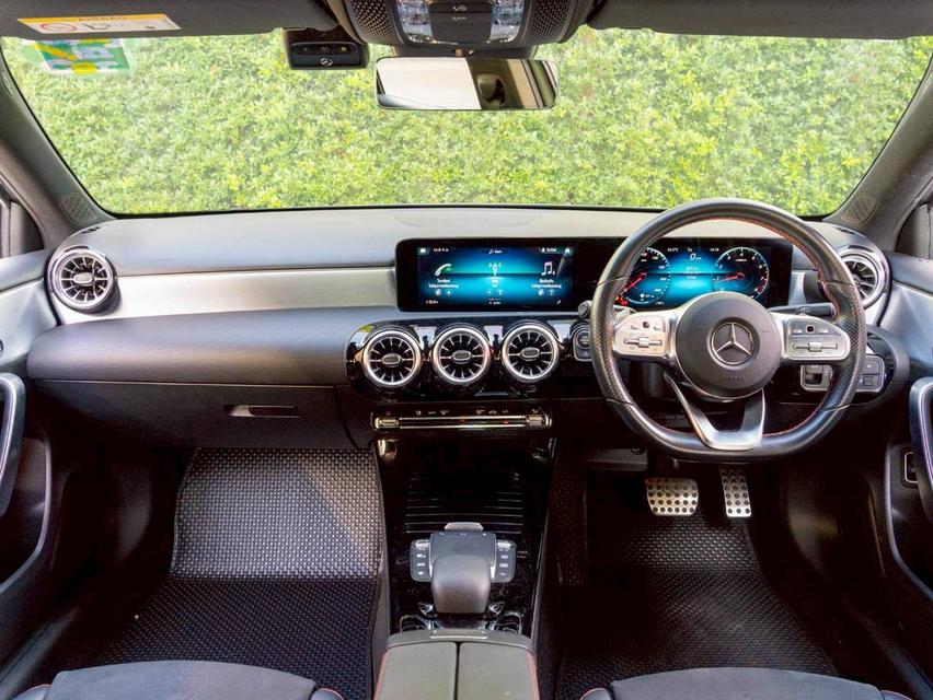 Benz A200 AMG ปีจด 2022 ♨️ ประกันเครื่องเดียร์หลังการขาย3ปี3หมื่นkm รูปที่ 11