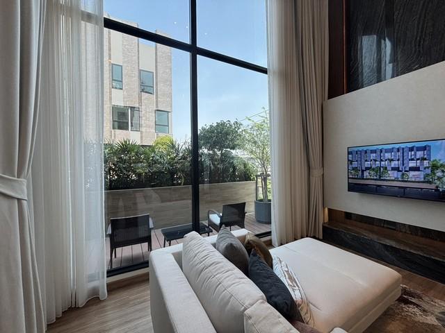 ขายบ้านหรู 4.5 ชั้น พร้อม Rooftop และสระว่ายน้ำส่วนตัว ย่านสุขุมวิท แบริ่ง ทำเลศักยภาพ ใจกลางเมือง 7