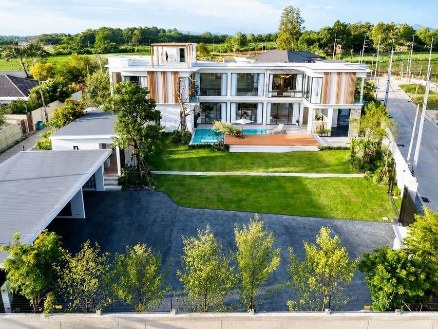 For Sale — Ultra Luxury Pool Villa near Mabprachan Lake, Pattaya• Land size: 408 sq.wah• Usable area: over 1,200 sq.m.• 5 luxury bedrooms• 10 bathroom รูปย่อยที่ 2
