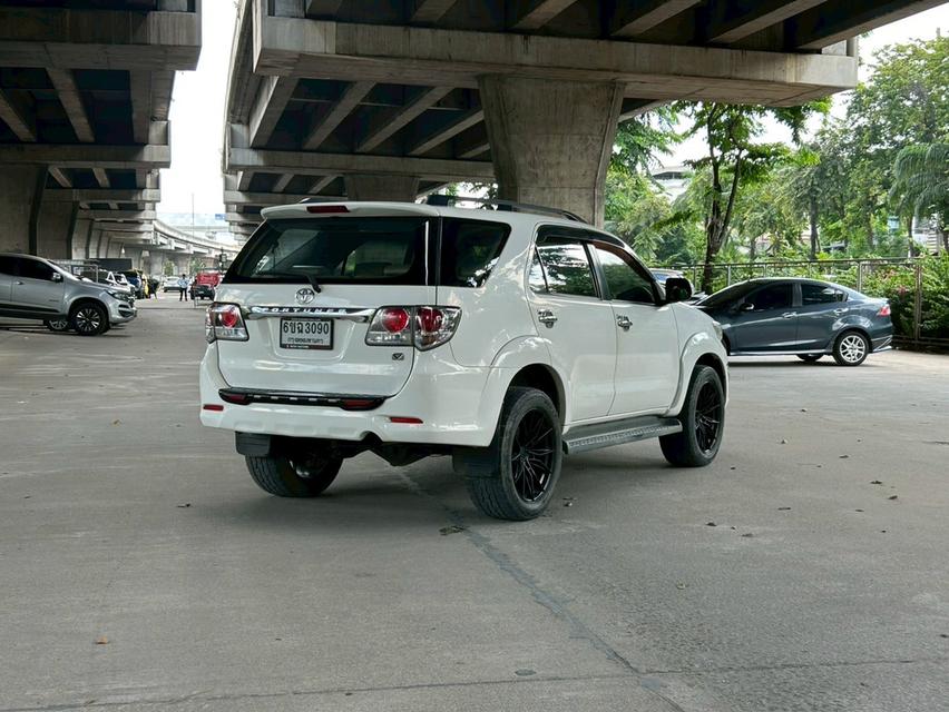 ขายรถ Toyota Fortuner 2.7V ปี 2012 สีขาว เกียร์ออโต้