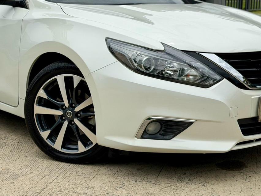Nissan Teana 2.0 XL Navi CVT Minorchange (L33) ปี 2020 สีขาว ใช้งานน้อย 21,xxx โล ประวัติครบ เจ้าของเดียว ไม่เคยติดแก๊ส รูปที่ 4