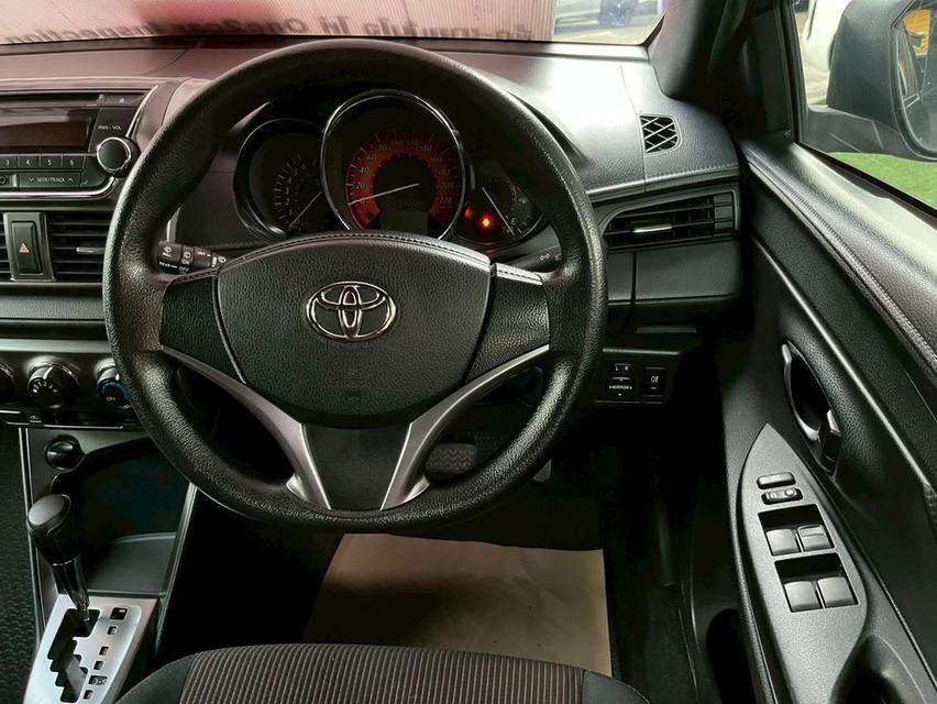ไก่รถสวยคัดเกรดAคะ ราคาพิเศษขายเพียง239,000บาท รถToyota YARIS ตัว E เครื่อง1.2cc. ปี2014 ไมล์แท้ 176,xxx กม. เครื่องเบนซิน เกียร์AUTO
