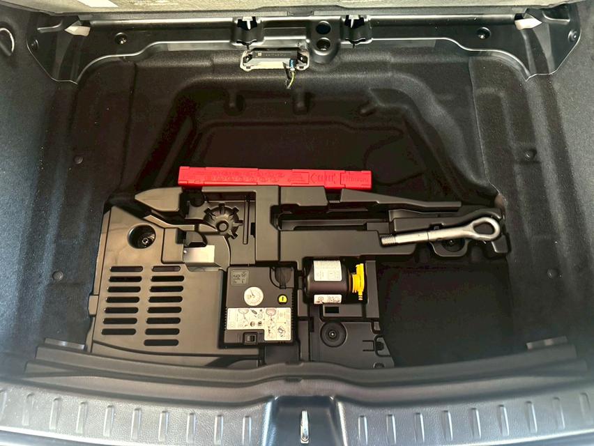 ขายรถ Benz GLA200 AMG W247 ปี 2021 สีขาว เกียร์ออโต้ 18